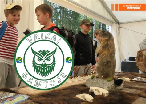 Vaikai ekskursijoje gamtoje