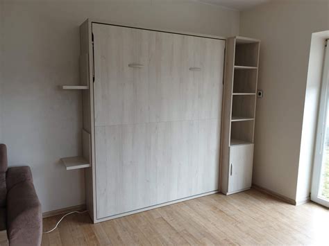 Nuotrauka vaikiško kambario su transformuojama lova ir kitais baldais