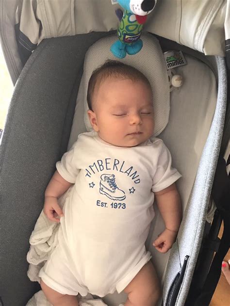 Kūdikio galvytė su lopšio kepure