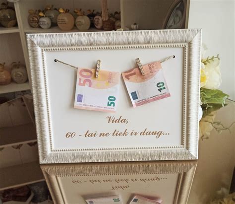 Vokeliai su pinigais ligoninėje