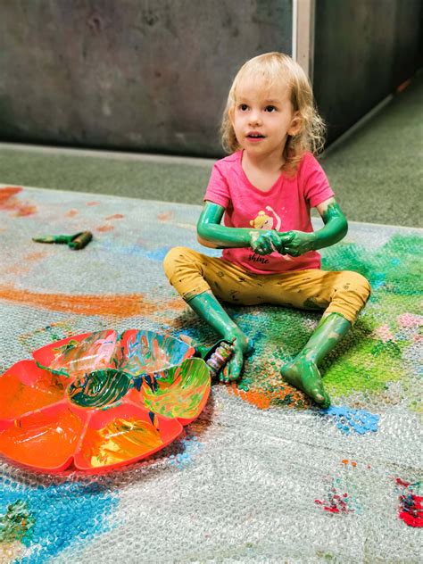 Iliustracija, rodanti skirtingų amžiaus grupių vaikų intelektinio potencialo vertinimą