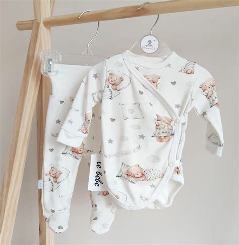 drabužiai naujagimiui