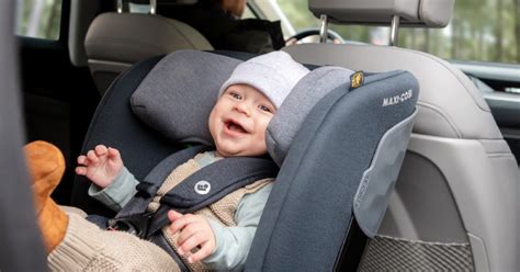 Schema, kaip taisyklingai tvirtinti vaikišką automobilinę kėdutę saugos diržu.