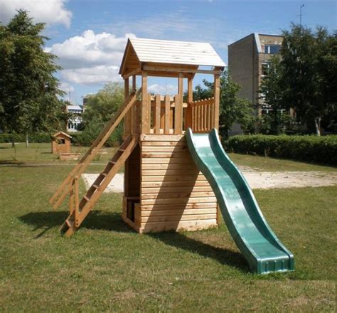 Vaikų žaidimų erdvė traukinyje