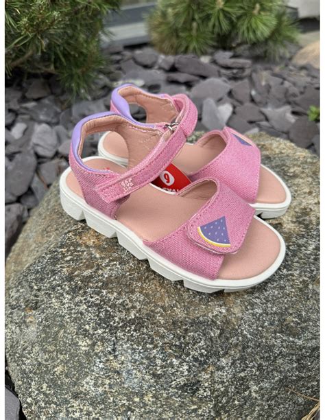 vaikiškos basutės vasarai