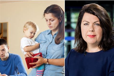 šeima konsultuojasi su finansų patarėju
