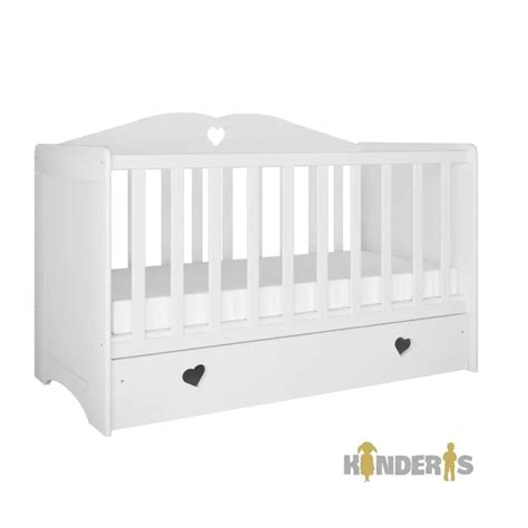 Vaikiškos lovytės vaikų kambaryje