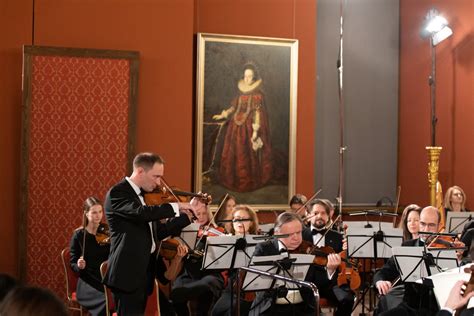 Senovinė scena su artistais