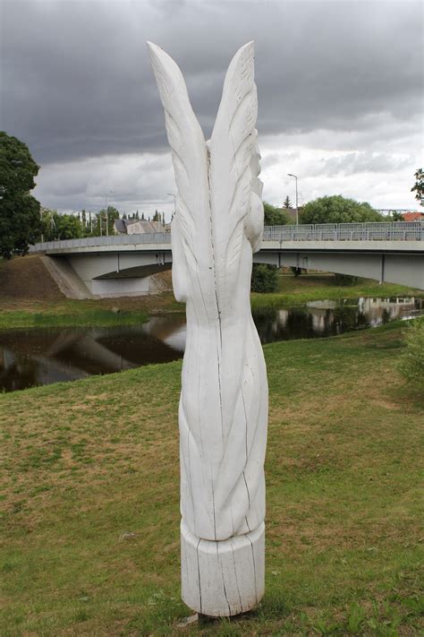 Skulptoriaus V. Ramoškos angelų skulptūros