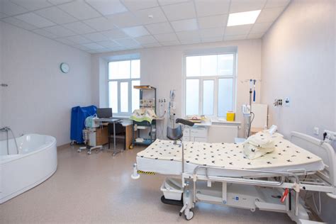 Nuotrauka: Jaukiai įrengta gimdymo palata ligoninėje