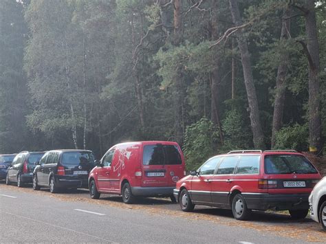 Skelbimų portalo vaizdas su vaikiškais automobiliais