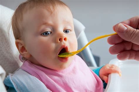 Kūdikio maitinimas mišiniu