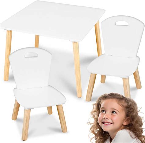 vaikiškas staliukas su kėdėmis