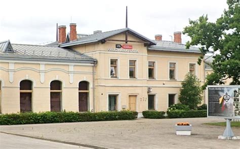 Istorinis Šiaulių gimdymo namų pastatas