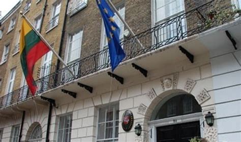 Londone dirbančios auklės