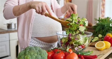 maisto produktai, kurių vengti nėštumo metu