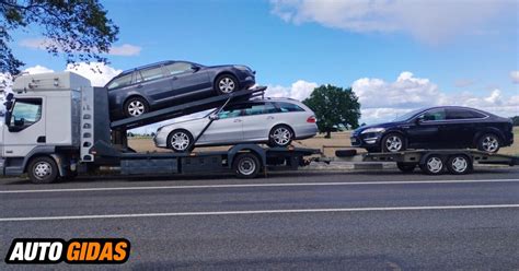 Naujagimio parvežimas automobiliu