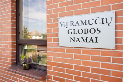 senjorų gyvenimas globos namuose