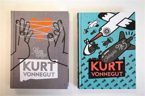 Kurtas Vonnegutas su savo knyga