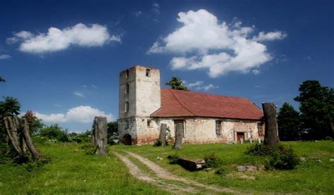 Kristijono Donelaičio kapas Tolminkiemio bažnyčios kriptoje
