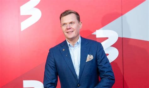 Mindaugas Stasiulis ir jo kolegos radijo studijoje