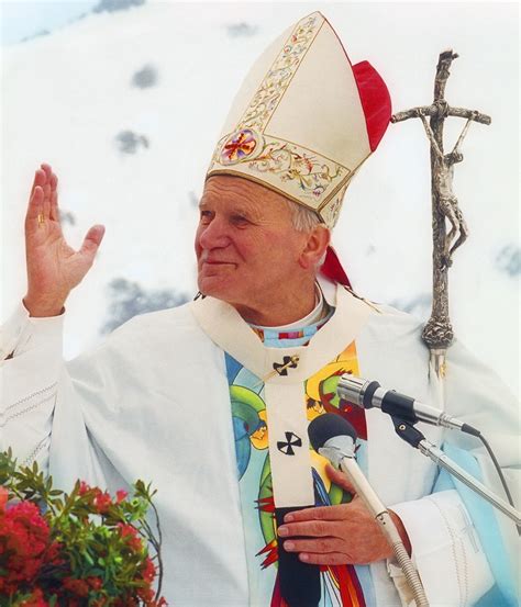 Popiežius Jonas Paulius II atidaro Šv. Petro bazilikos Šventąsias duris