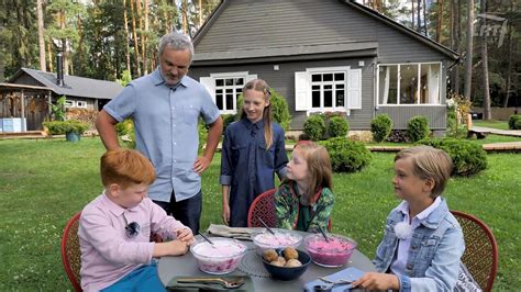 Vaikai gamina lesyklėles