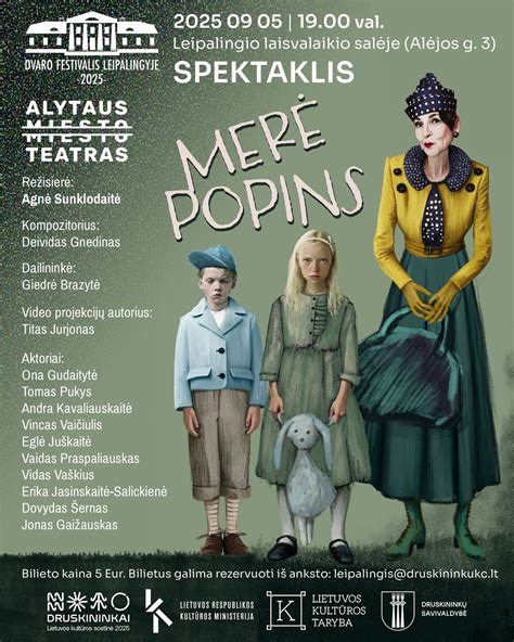 vaikai skaitantys enciklopediją kartu su tėvais
