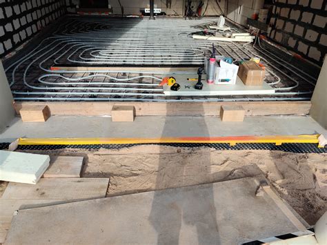 Grindų platformos surinkimas