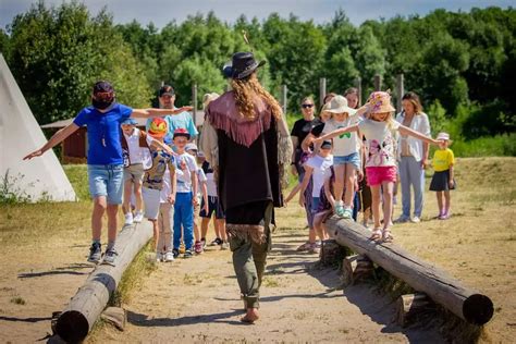Nuotrauka vaiku žaidžiančių darželyje