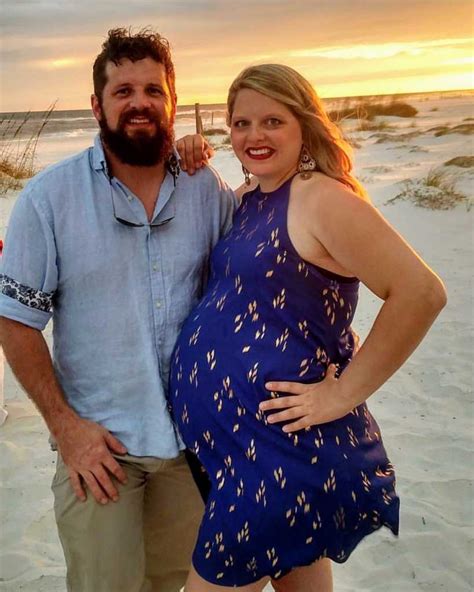 Biologiniai tėvai ir vaikas