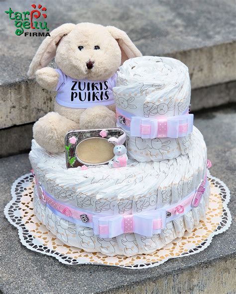 Įvairių stilių pampersų tortai