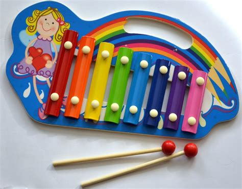 medinis metalofonas su lazdelėmis