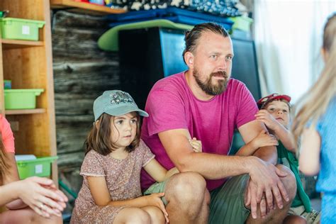 Vaikai mokosi lauke