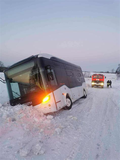 autobusas veža vaikus į mokyklą