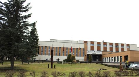 Seirijų miestelio vaizdas su gimnazija