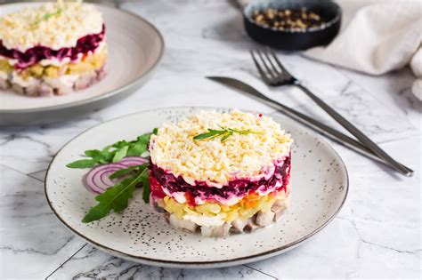 Silkė pataluose stiklinėse