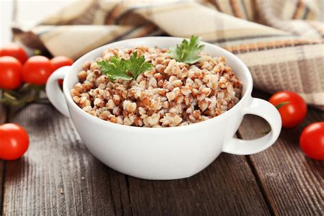 Įvairūs grikių patiekalai su kiaušiniais