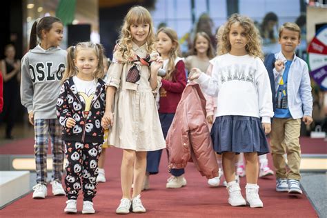 vaikų drabužių kolekcija