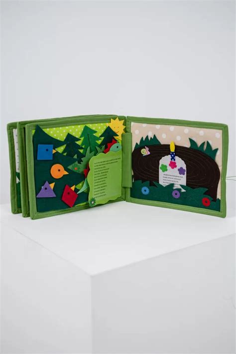 Mokomoji knyga vaikams su medžiagėlėmis