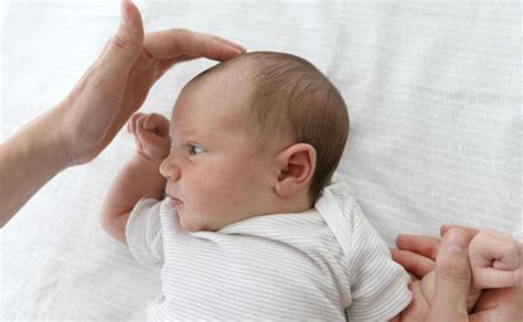 Kūdikio galvos momenėlio pulsavimas