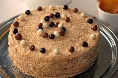 Vaikiškų tortų berniukams dekoravimo idėjos