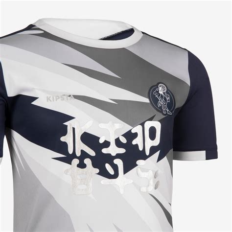Vaikiški futbolo marškinėliai su įvairių komandų logotipais
