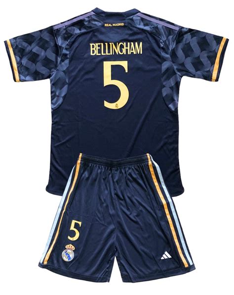 vaikiška futbolo apranga dovanų dėžutėje