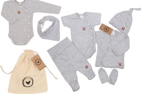 Įvairūs naujagimio kraitelių komplektai