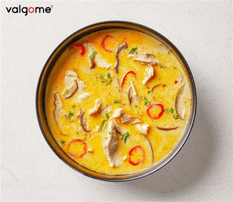 Aštri cukinijų sriuba su kokosų pienu