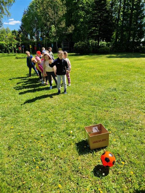 Vaikų žaidimai gamtoje