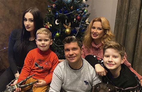 Renata Mikailionyte su vaikais