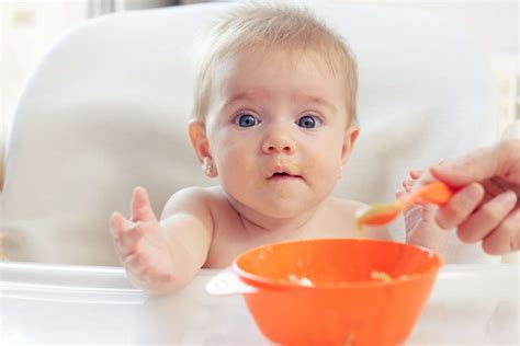 Pirmasis primaitinimas kūdikiams