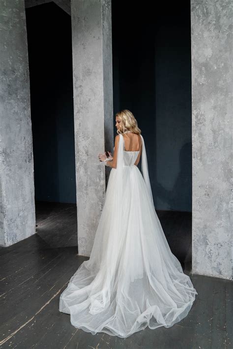 vaikiškos vestuvinės suknelės